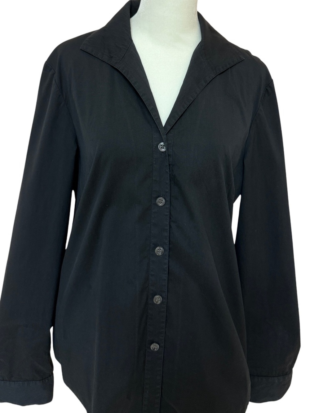 Lafayette 148 New York Black Classic Button-Down Shirt. Size 6
